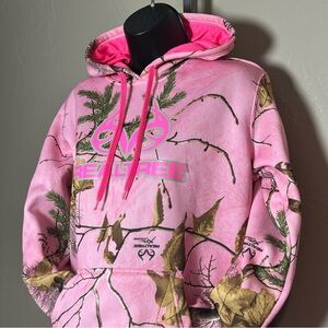 NWOT Realtree Pink Camouflage Hoodie with Kangaroo Pocket